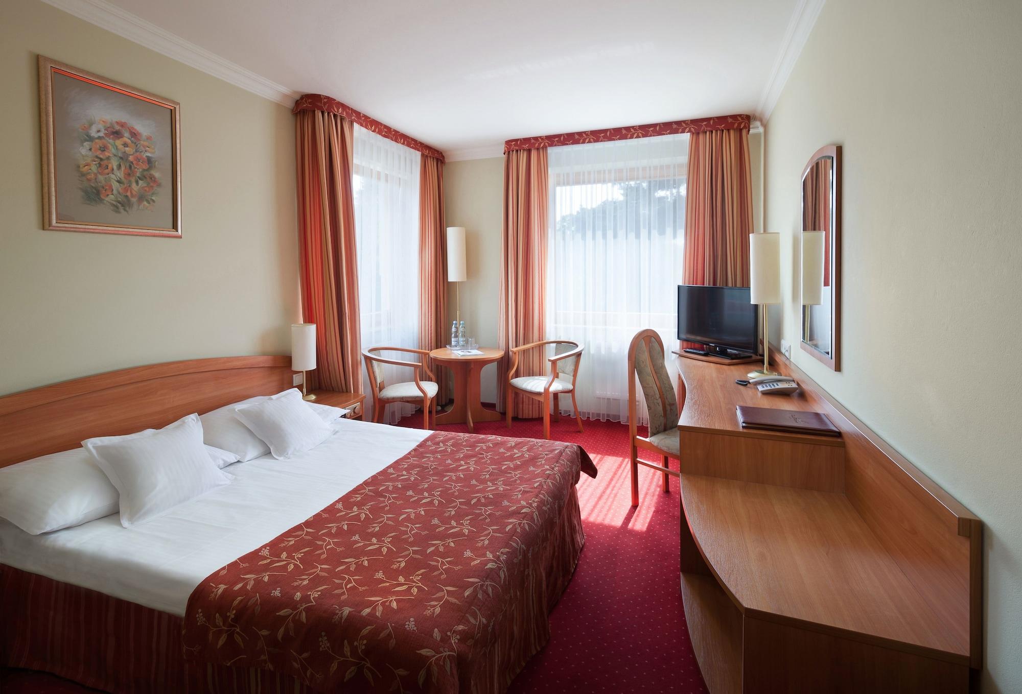 Hotel Bartan Gdansk Seaside Exterior photo